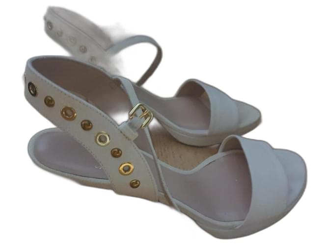 Stuart Weitzman pompa Crema