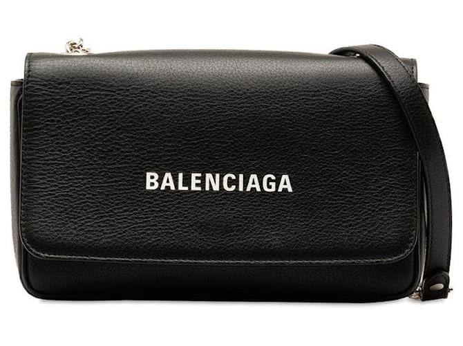 Balenciaga Borsa a tracolla con portafoglio a spalla in pelle Balenciaga per tutti i giorni 537387 Borsa a tracolla in pelle 537387 In ottime condizioni Nero