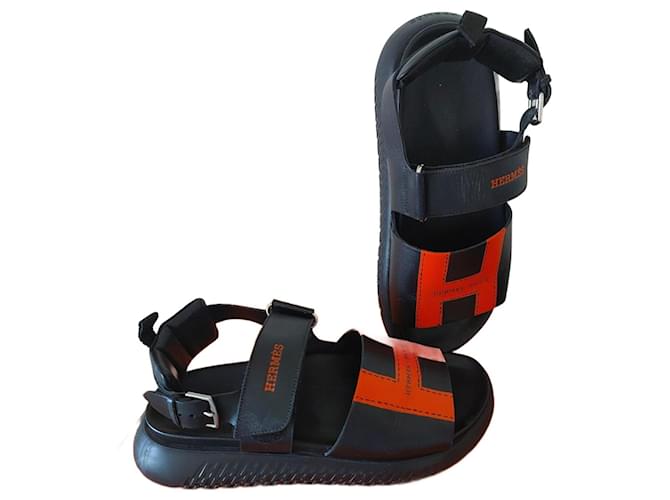 Arcipelago di Hermès Sandal Nero Arancione
