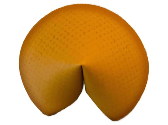 Biscotto della fortuna Louis Vuitton Beige