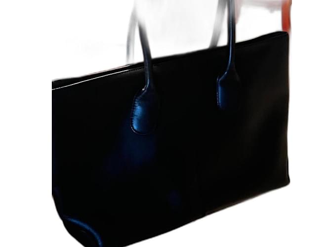 Tod's LARGE MODELLO STORICO Nero