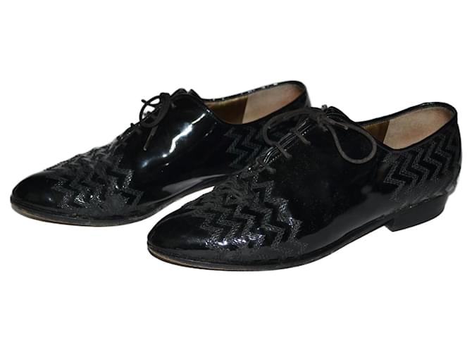 Yves Saint Laurent stringate Nero