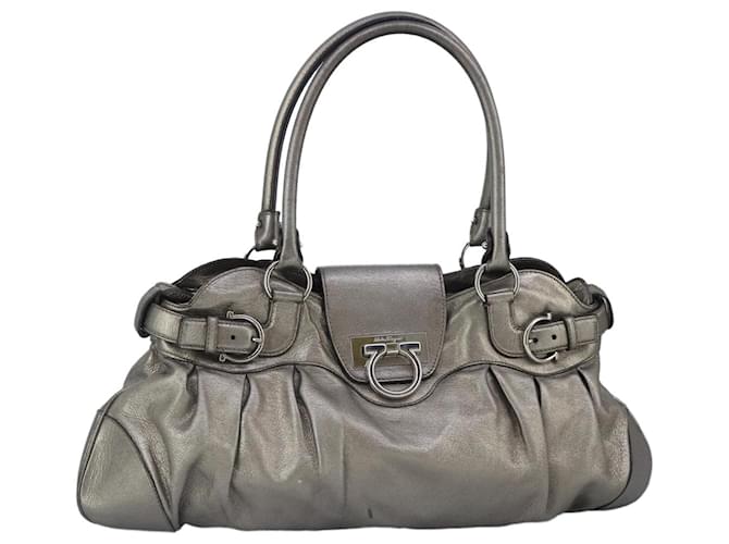 Borsa a mano Gancini in pelle di Salvatore Ferragamo, oro, autentica bs19986 D'oro