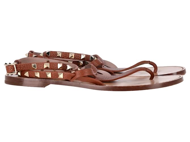 Valentino Garavani Sandali alla caviglia Valentino Rockstud in pelle marrone a effetto granato Rosso