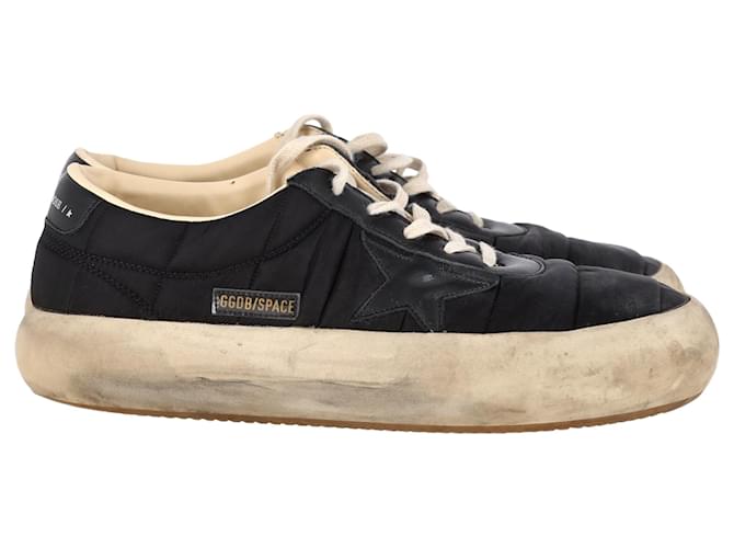 Sneakers Space Star Golden Goose in nylon nero
