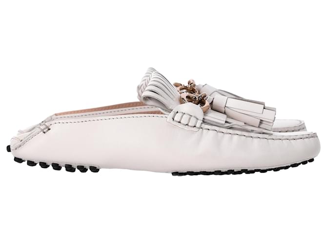 Mocassini Tod's con dettagli a nappina e catena in pelle bianca Bianco