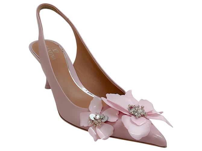 Pumps slingback in vernice rosa chiaro Valentino con dettagli floreali