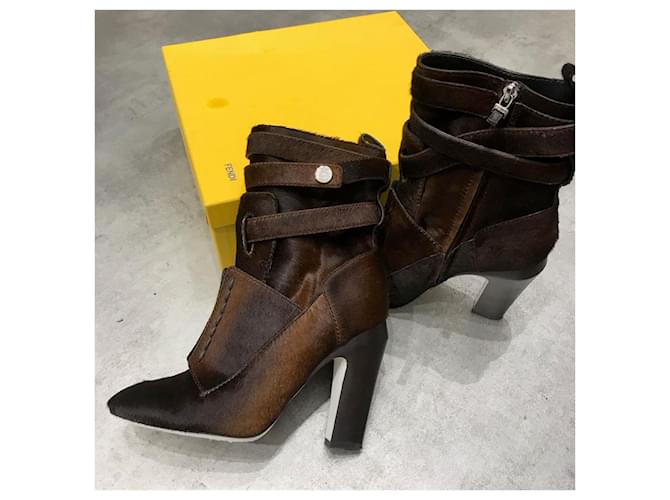 FENDI Stivali alla caviglia T.EU 39 Pelle di vitello stile pony Marrone