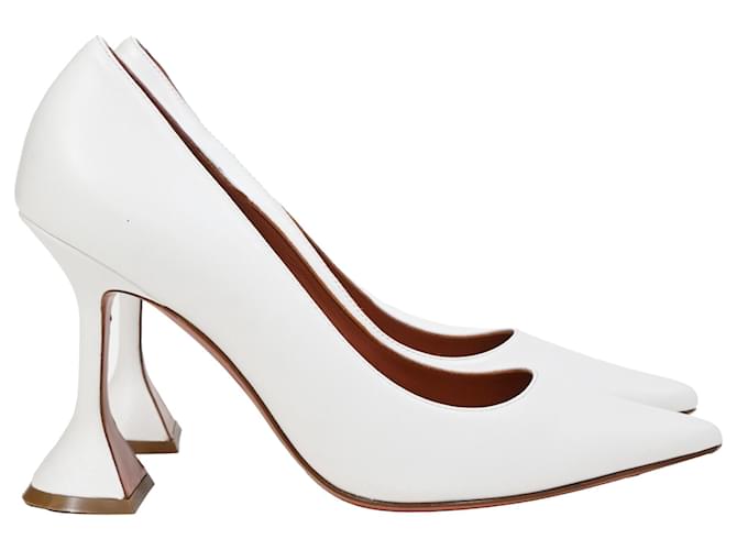 Amina Muaddi Ami Décolleté in Pelle Bianca Bianco Crudo