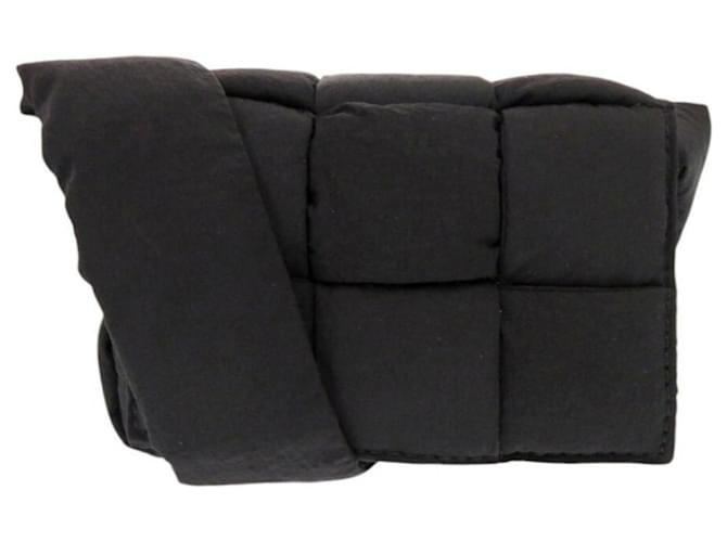 Borsa a spalla mini Padded Cassette di Bottega Veneta Nero