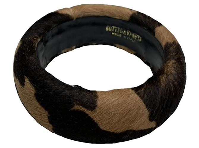 Bracciale in pelliccia marrone Bottega Veneta