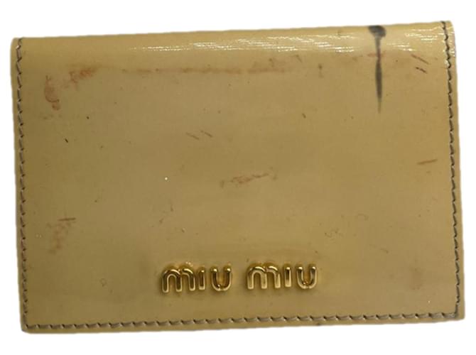 Borsa in pelle verniciata beige Miu Miu