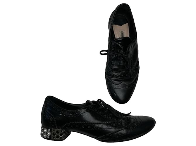 Miu Miu Nero Pelle Stringata