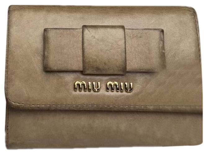 Portafoglio in pelle cammello Miu Miu