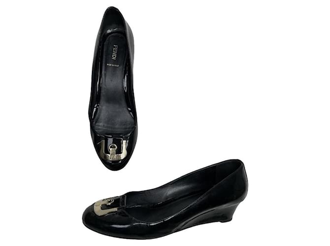 Tacco in pelle verniciata nera Fendi Nero