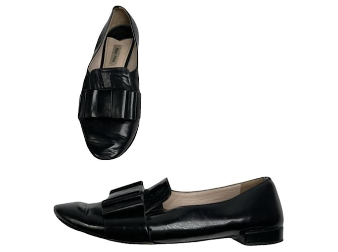 Miu Miu Ballerine in Pelle Verniciata Nera Nero
