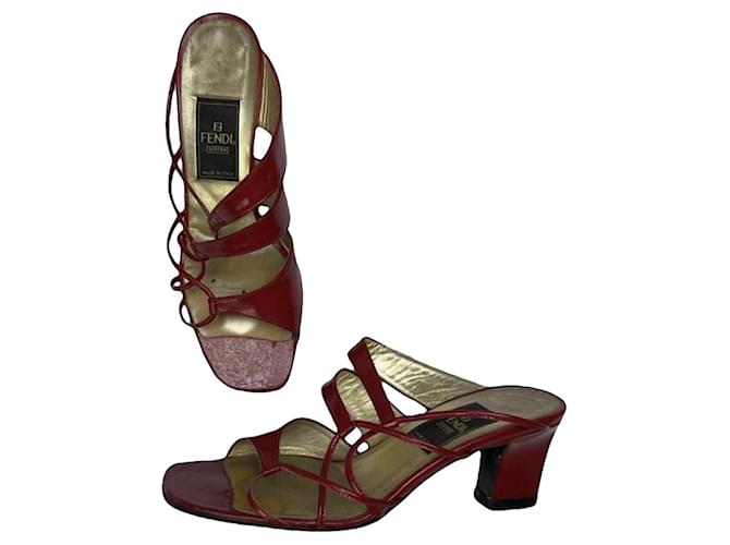 Fendi FFreedom Tacco in Pelle Laccata Rossa Rosso