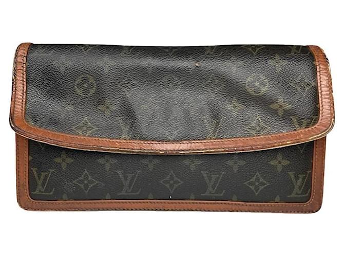 Clutch in pelle marrone Louis Vuitton Neverfull