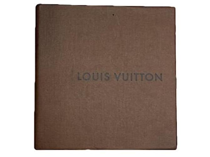Pendente in acciaio dorato Monogram Louis Vuitton D'oro