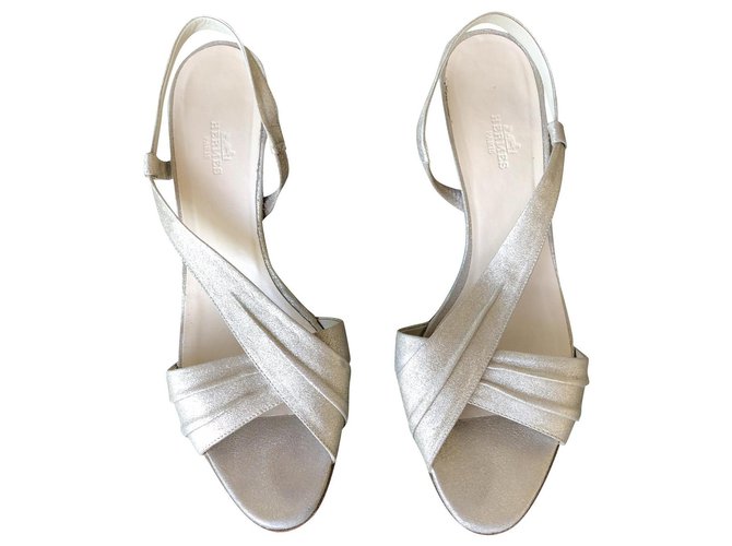 Sandali con tacchi Hermès T41 D'oro