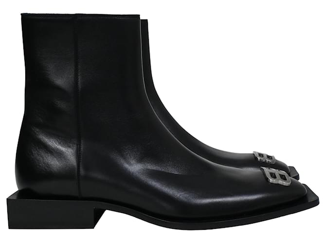 Stivali alla caviglia con zip Balenciaga BB Flat Rim in pelle di vitello nera Nero