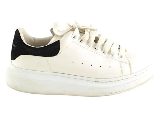 Alexander Mcqueen Sneakers in pelle bianche Bianco
