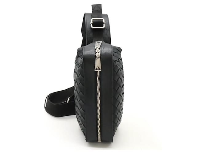 Borsa a tracolla in pelle Intrecciato classica di Bottega Veneta Nero
