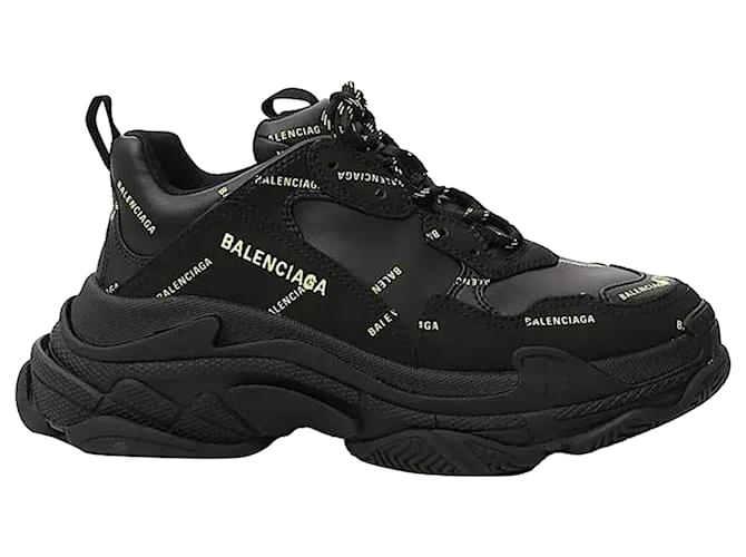 Sneakers Triple S di Balenciaga Nero