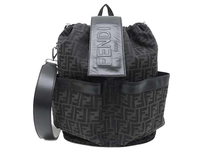 Zaino medio in tela e pelle Fendi Strike Grigio