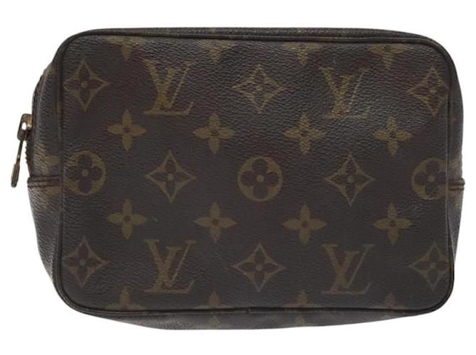 Trousse de Toilette 18 Louis Vuitton Marrone