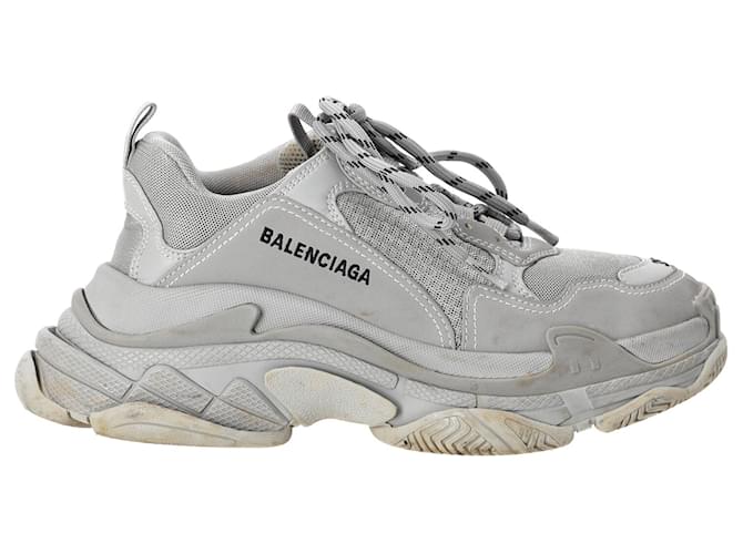 Sneakers Triple S Balenciaga in poliestere grigio