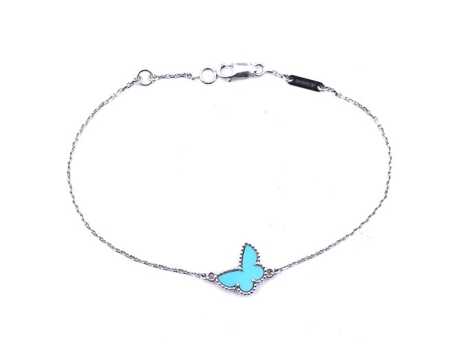 Bracciale Sweet Alhambra di Van Cleef & Arpels in oro bianco con farfalla turchese Argento