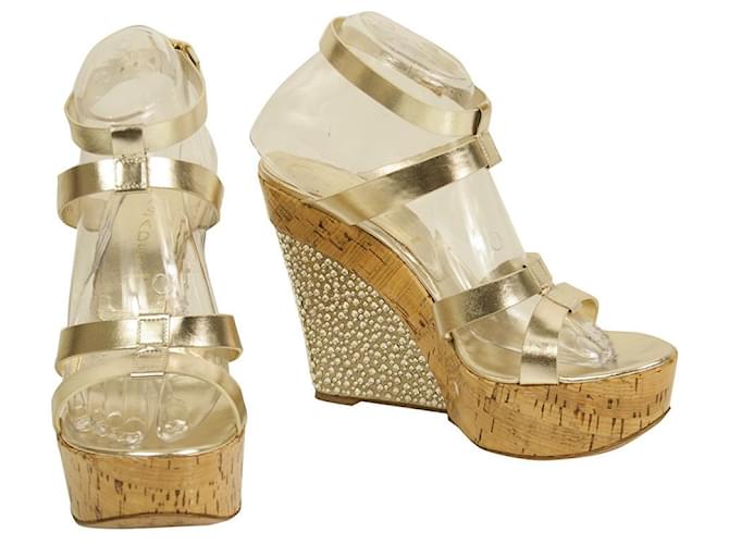 Casadei Sandali con zeppa e plateau in sughero con perline in pelle color oro 9.5 D'oro