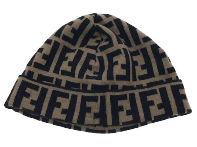 **Berretto in maglia di lana beige Fendi