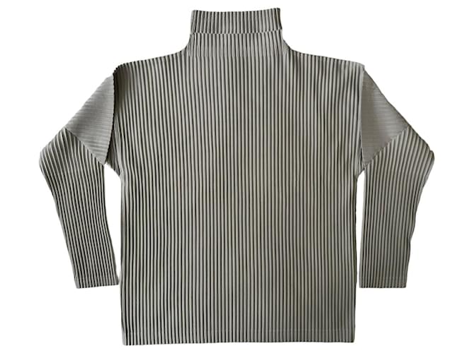 Issey Miyake Piano Homme Plissé grigio chiaro