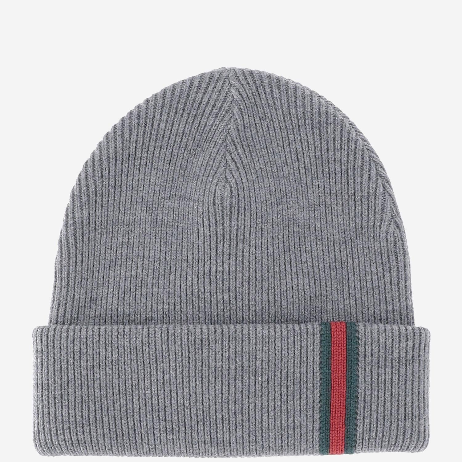 BEANIE IN LANA CON NASTRO WEB