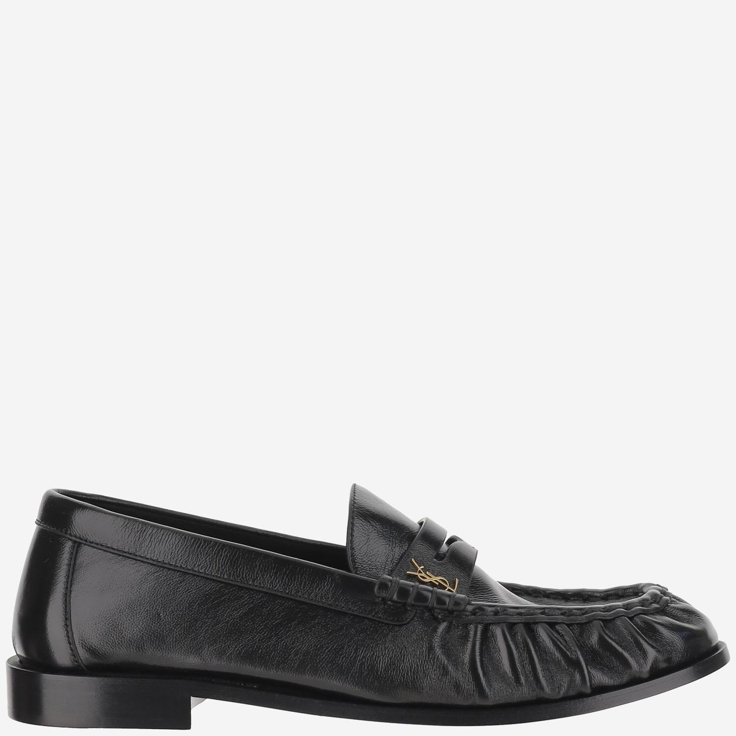 MOCASSINI LE LOAFER MORBIDI IN PELLE LUCIDA